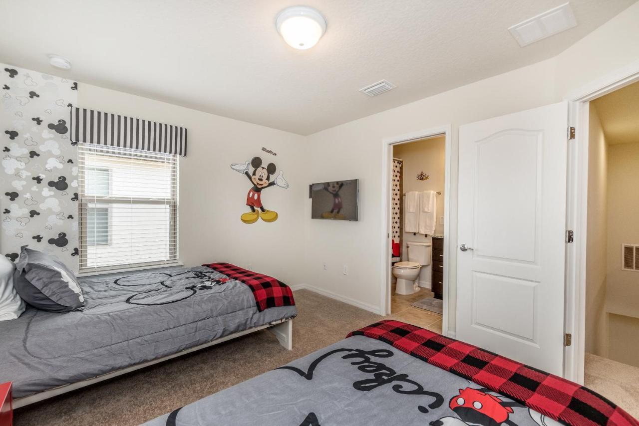 Large Wprivate Pool&game Waterpark Kissimmee
