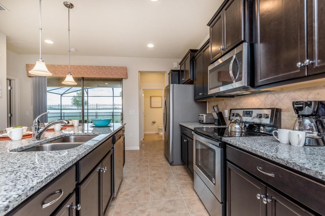 Large Wprivate Pool&game Waterpark